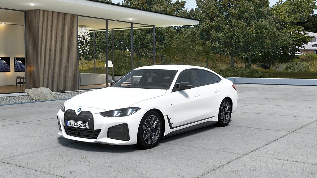 BMW i4 M60 xDrive Fully Charged Drag Aktiv fartpilot