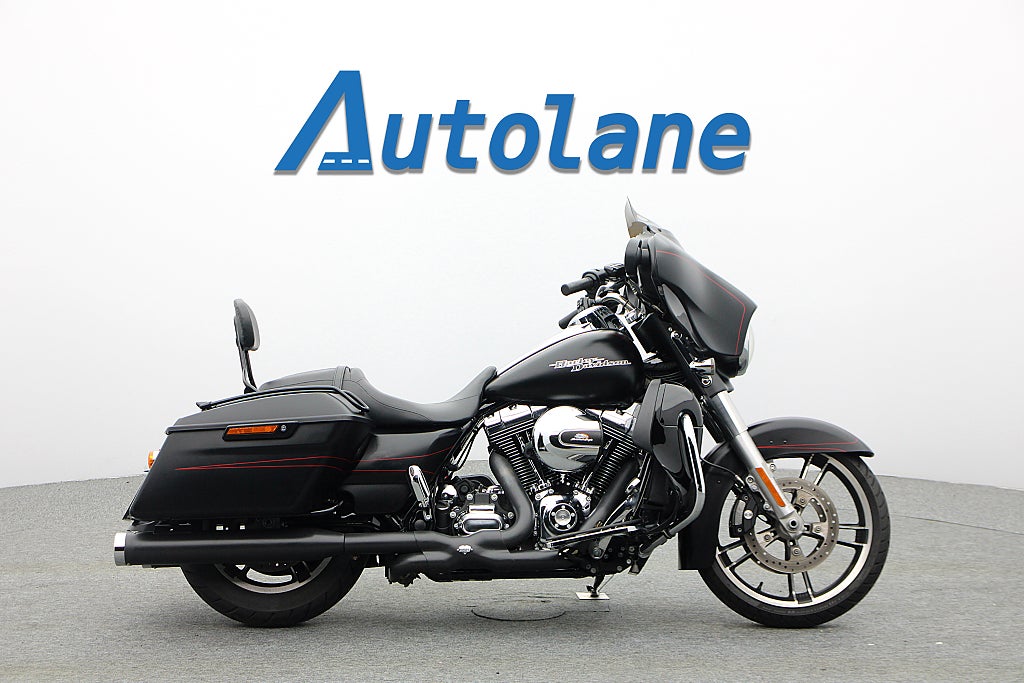 Harley-Davidson Street Glide Special *Nyservad Vance&Hines