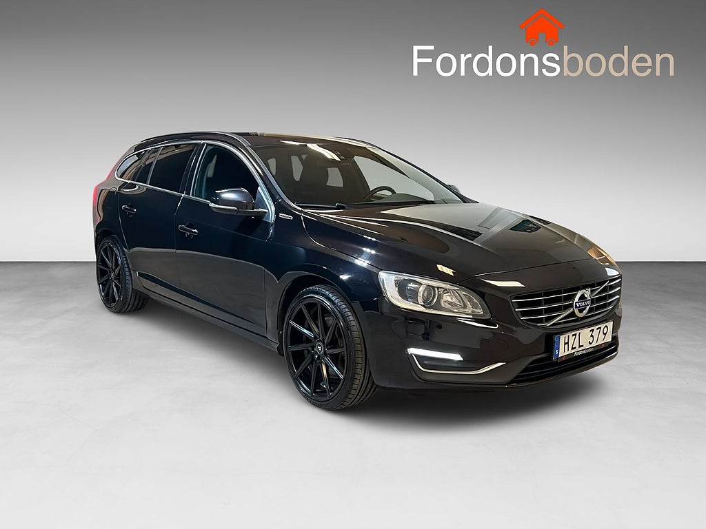 Volvo V60 D5 Plug-in Hybrid AWD Momentum Drag Navi VOC 231hk