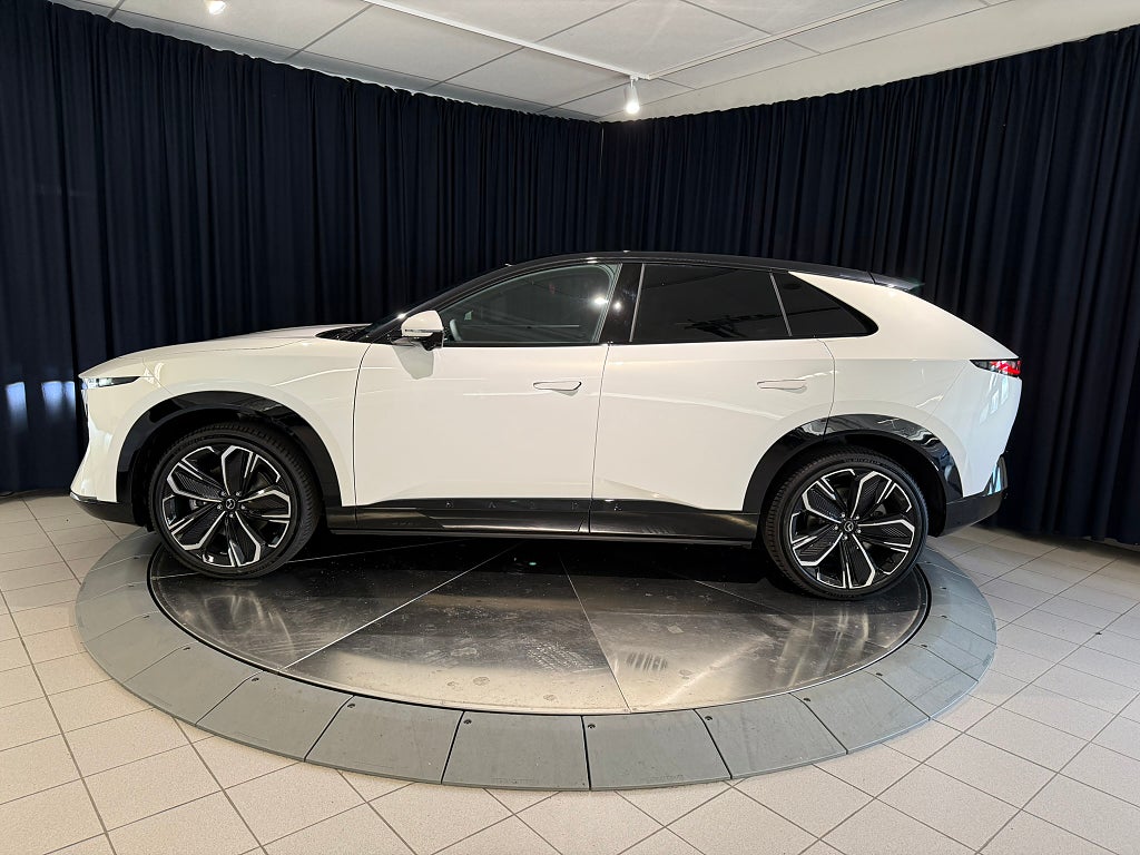 Mazda CX-6e 2026 - miniatyr 3