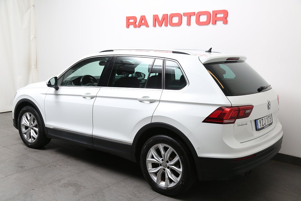 Volkswagen Tiguan 1,4 TSI Executive 4M Kamera P-Värmare Drag