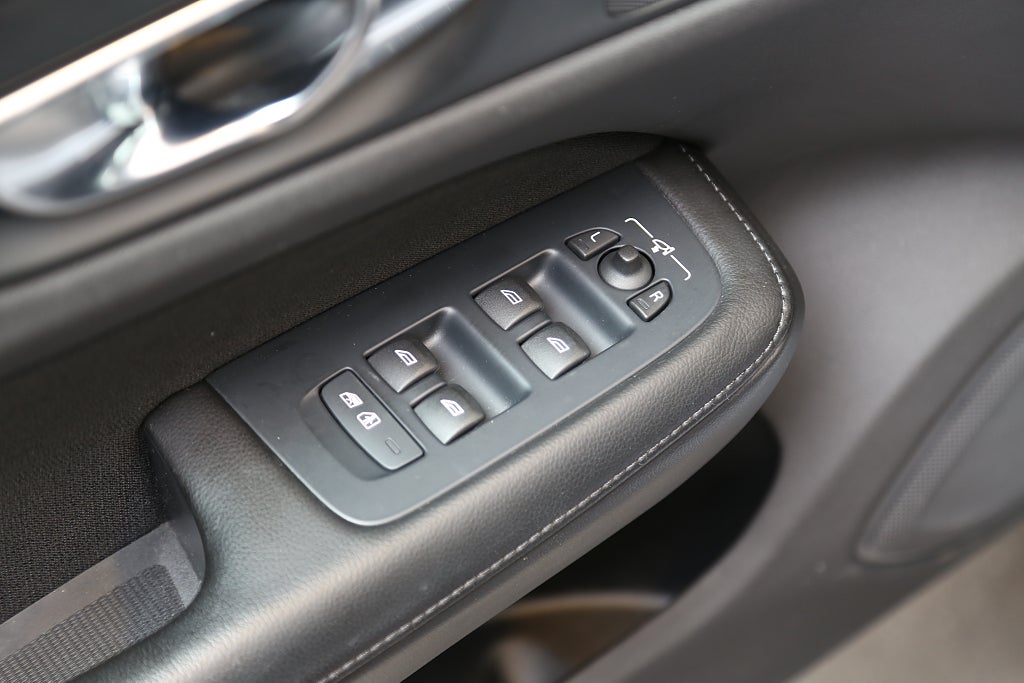 Volvo V60 Recharge T6 340hk Inscription Expression AWD Drag 2021