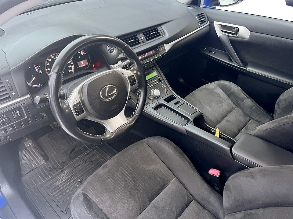 Bild på Lexus CT 200h F Sport 1.8 CVT 136hk Aut - FARTHÅLLARE
