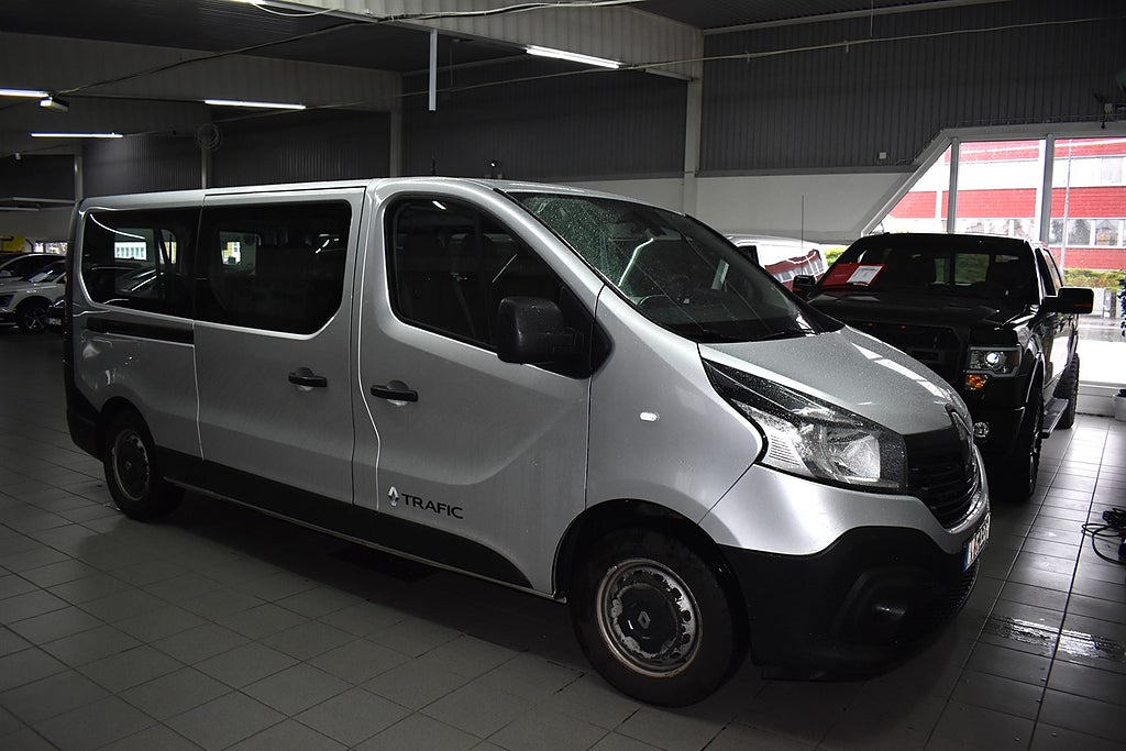 Renault Trafic Kombi 2.7t  L21.6 dCi 125hk 9-SITS