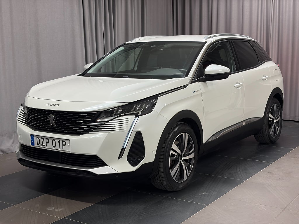 Peugeot 3008 ALLURE PACK Hybrid 4 300 AWD Dragkrok Vinterhjul