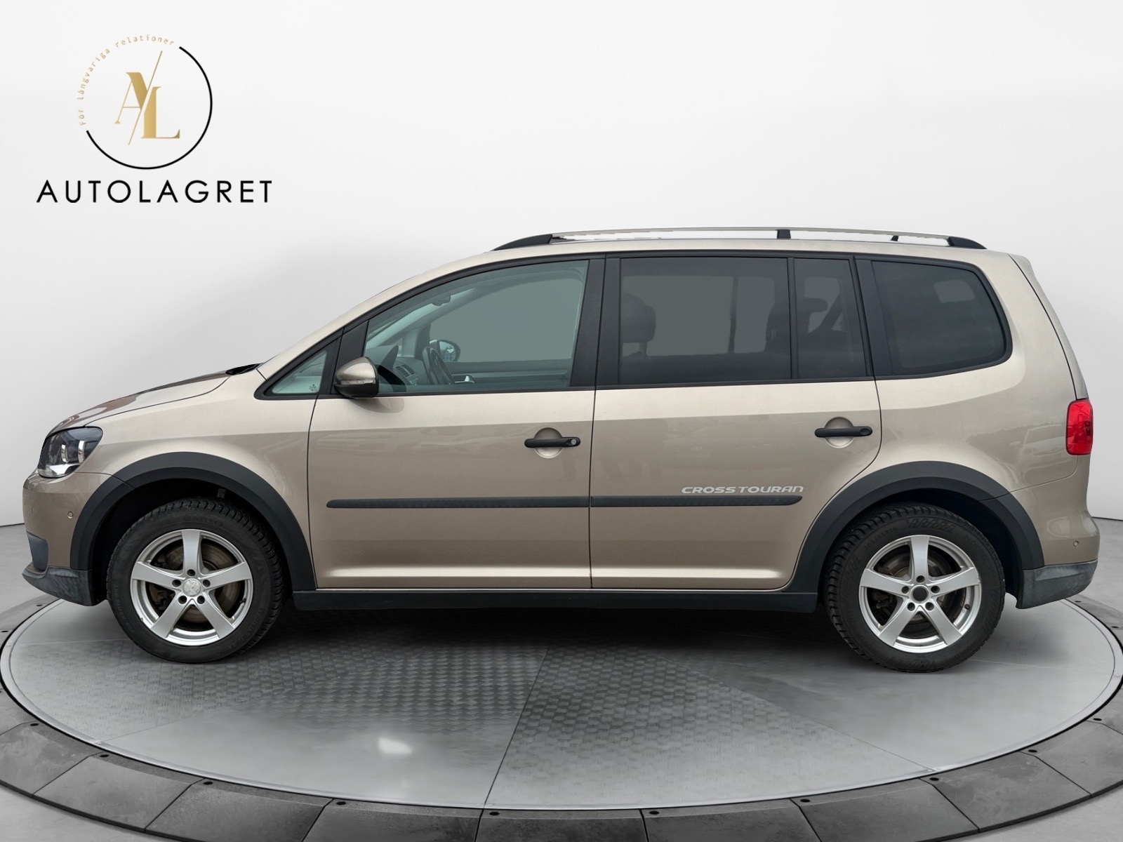 Volkswagen Touran 2015, bild 3/41