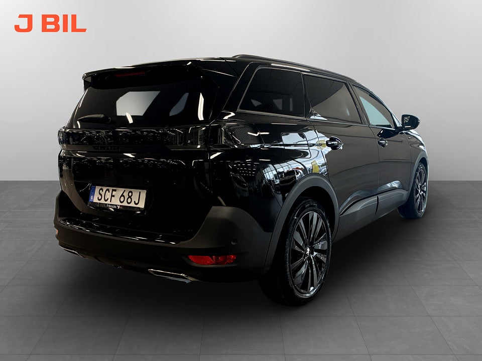 Bild på Peugeot 5008 GT Black Pack 1.2 PT 130hk Aut 7-SITS B-KAMERA ELSTOL