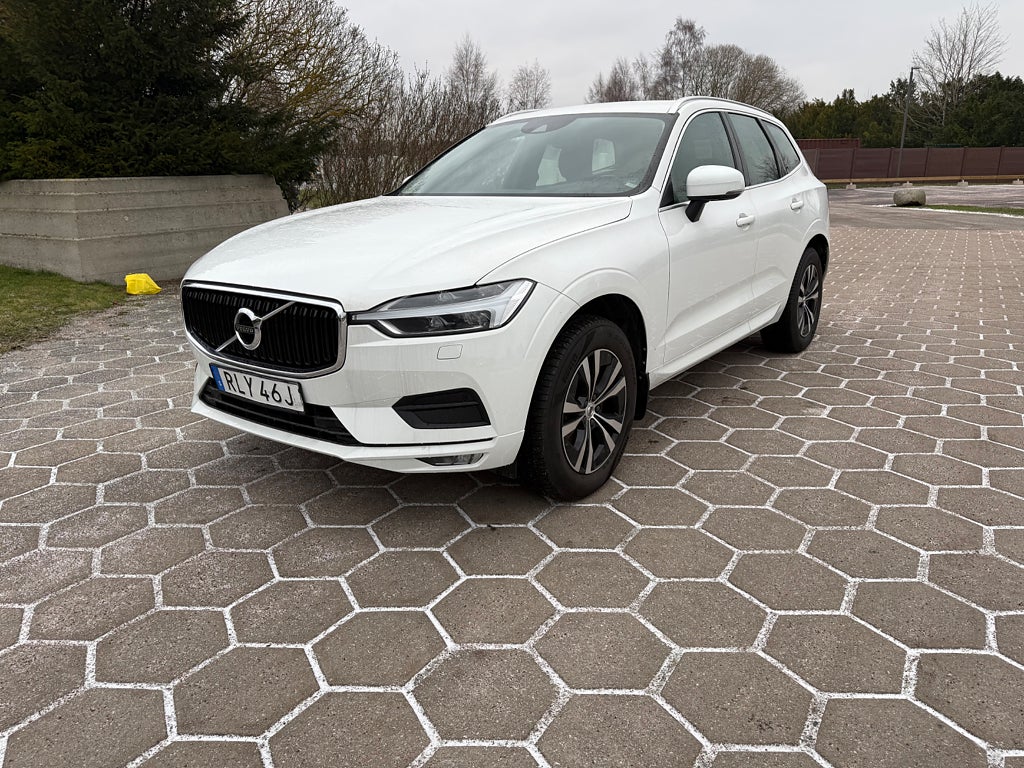 Volvo XC60 B5 AWD Automat 250HK  Momentum  Dragkrok 