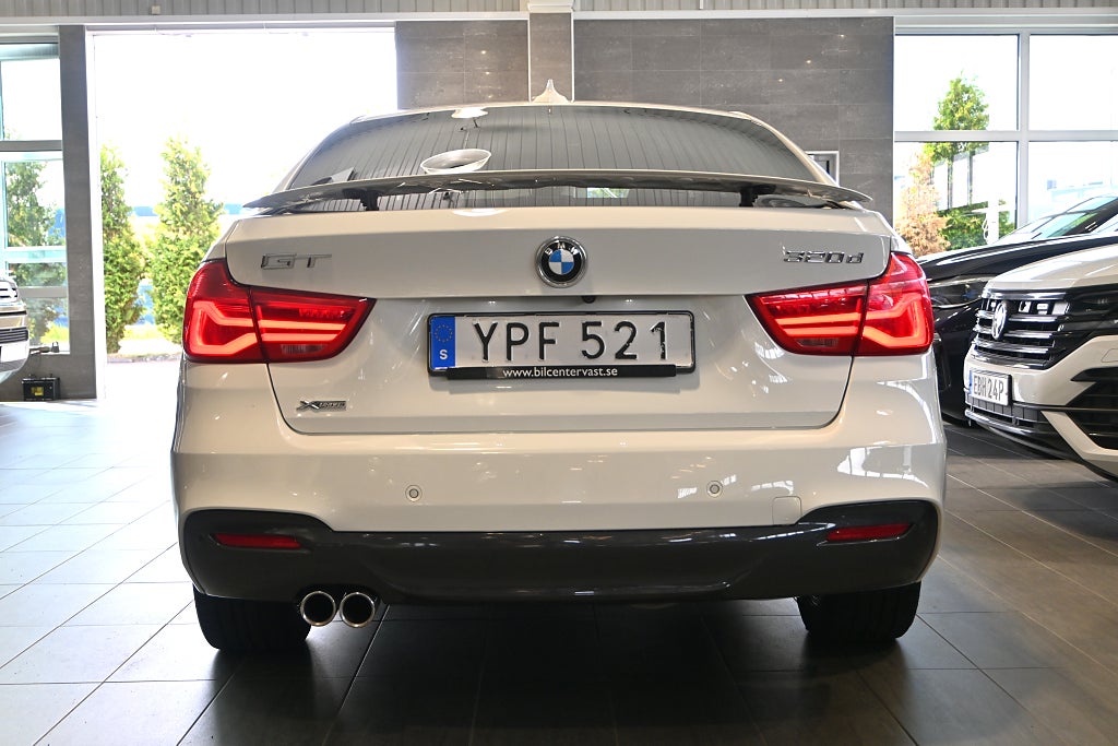 BMW 320D 2018 - miniatyr 4