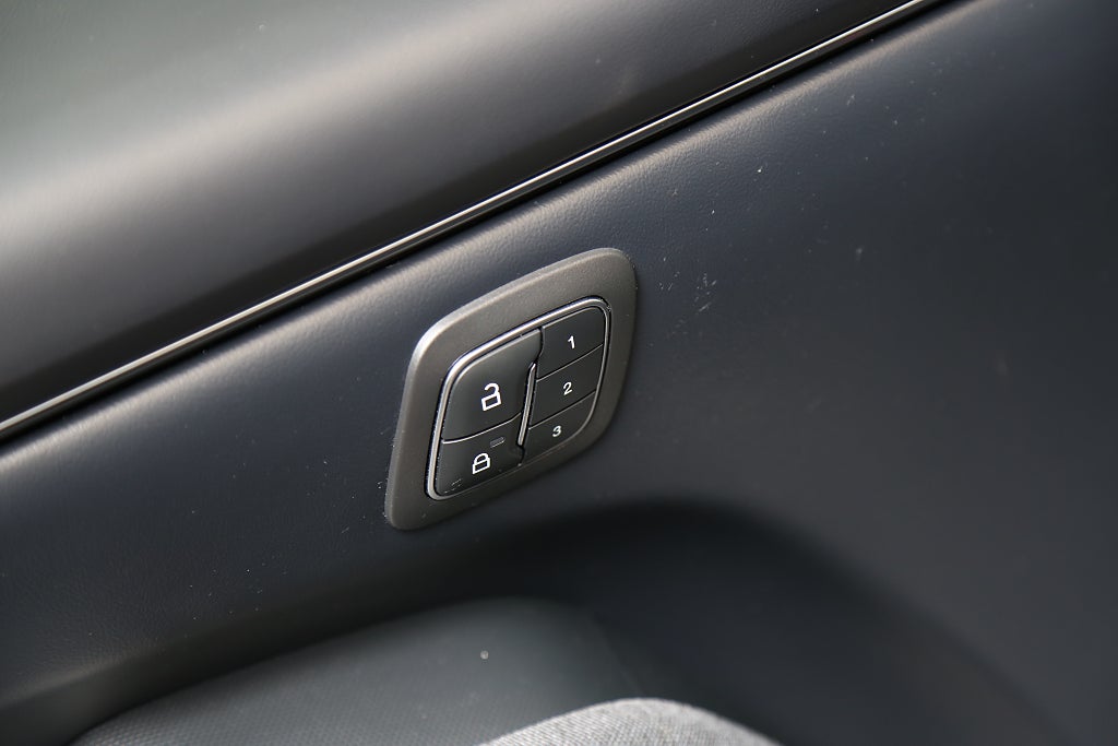 Ford Mustang Mach-E Long Range AWD 351hk Teknikpaket Drag