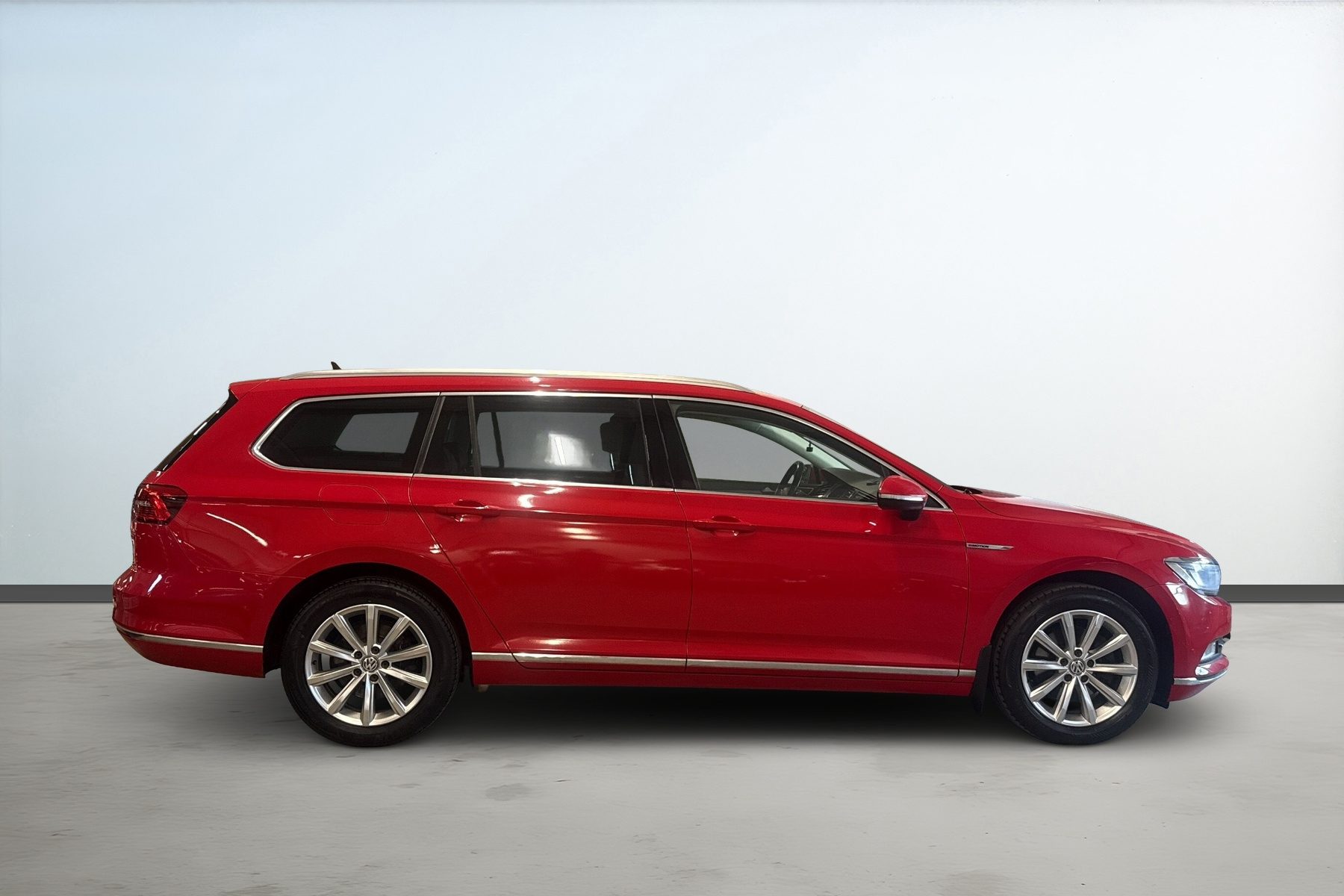 Volkswagen Passat 2018, bild 5/10