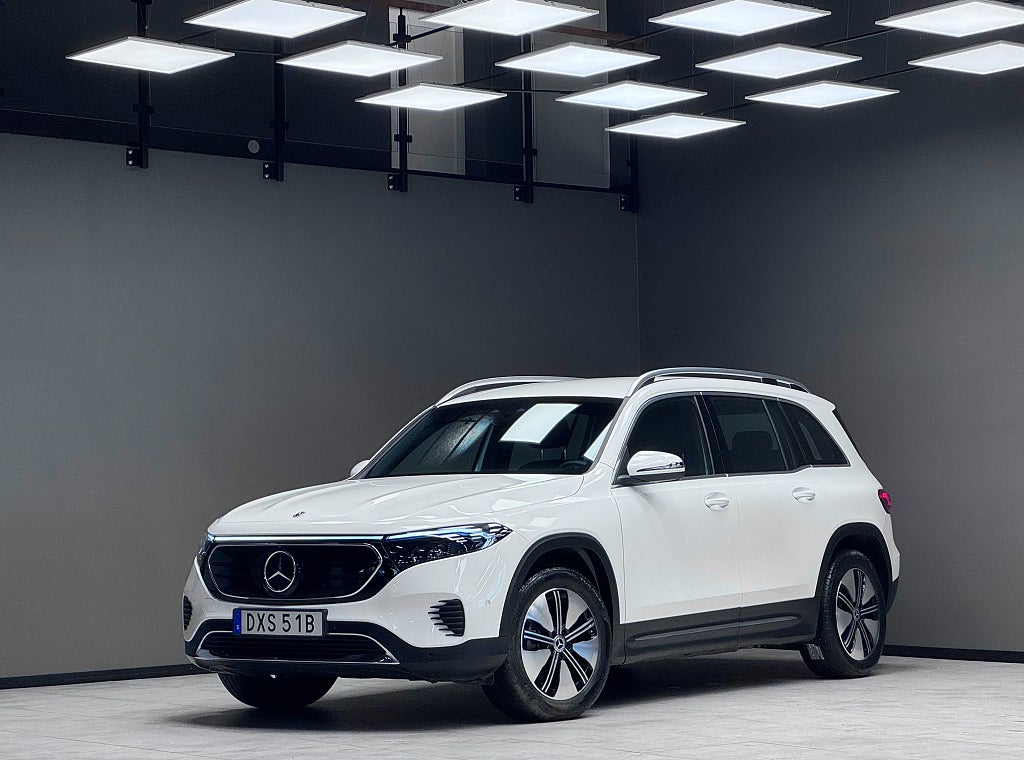 Mercedes-Benz EQB 300 4MATIC Progressive/B-kam/Värmare/2,99%