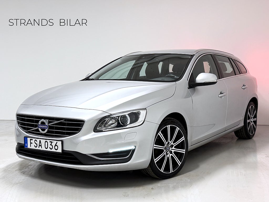 Volvo V60 D4 Summum Euro 6 / Skinn / Värmare / Elstol / Kamrem bytt