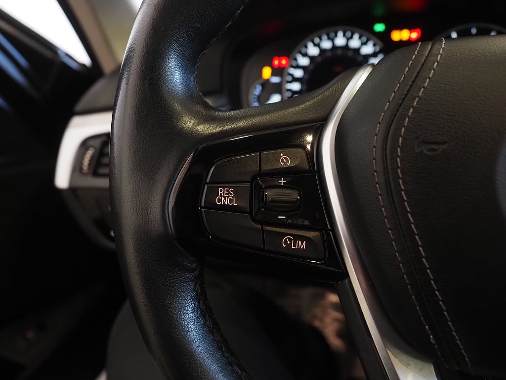 BMW 520 d Touring 190hk Steptronic Backkamera Navi