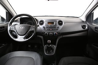 Halvkombi Hyundai i10 15 av 19