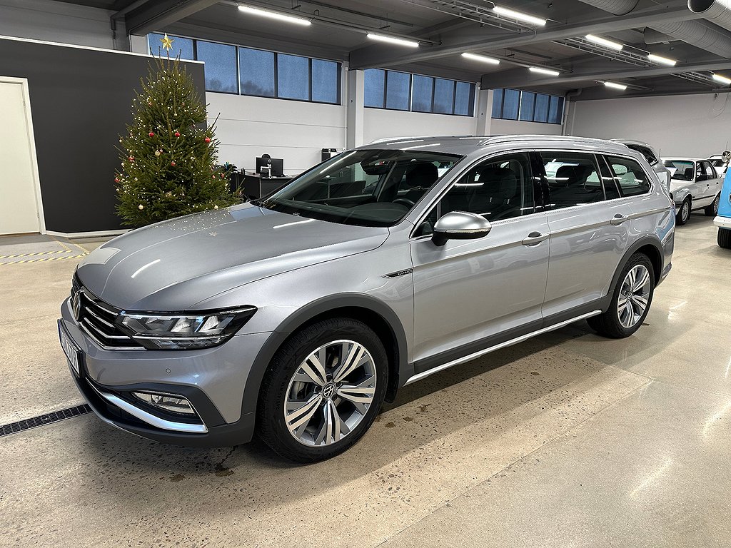 Volkswagen Passat Alltrack 2.0 TDI 4M GT 200hk Cockpit Värm