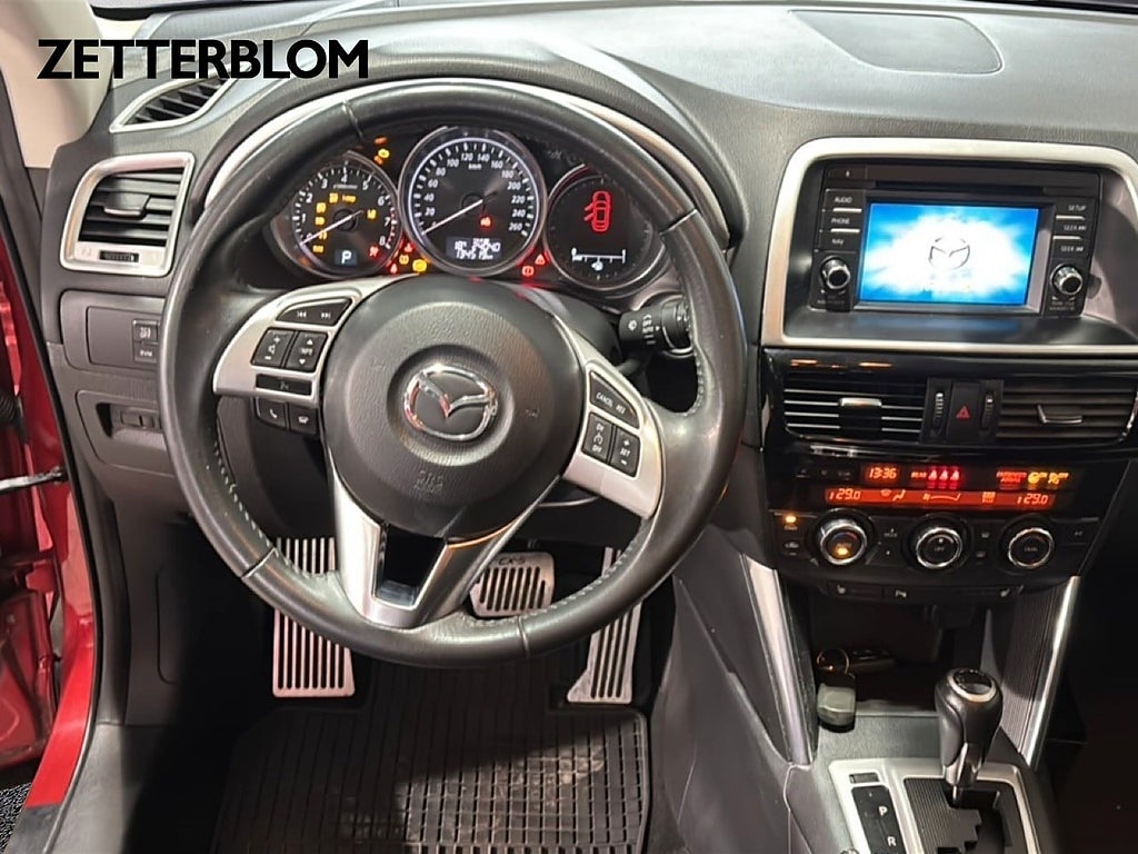 SUV Mazda CX-5 10 av 14