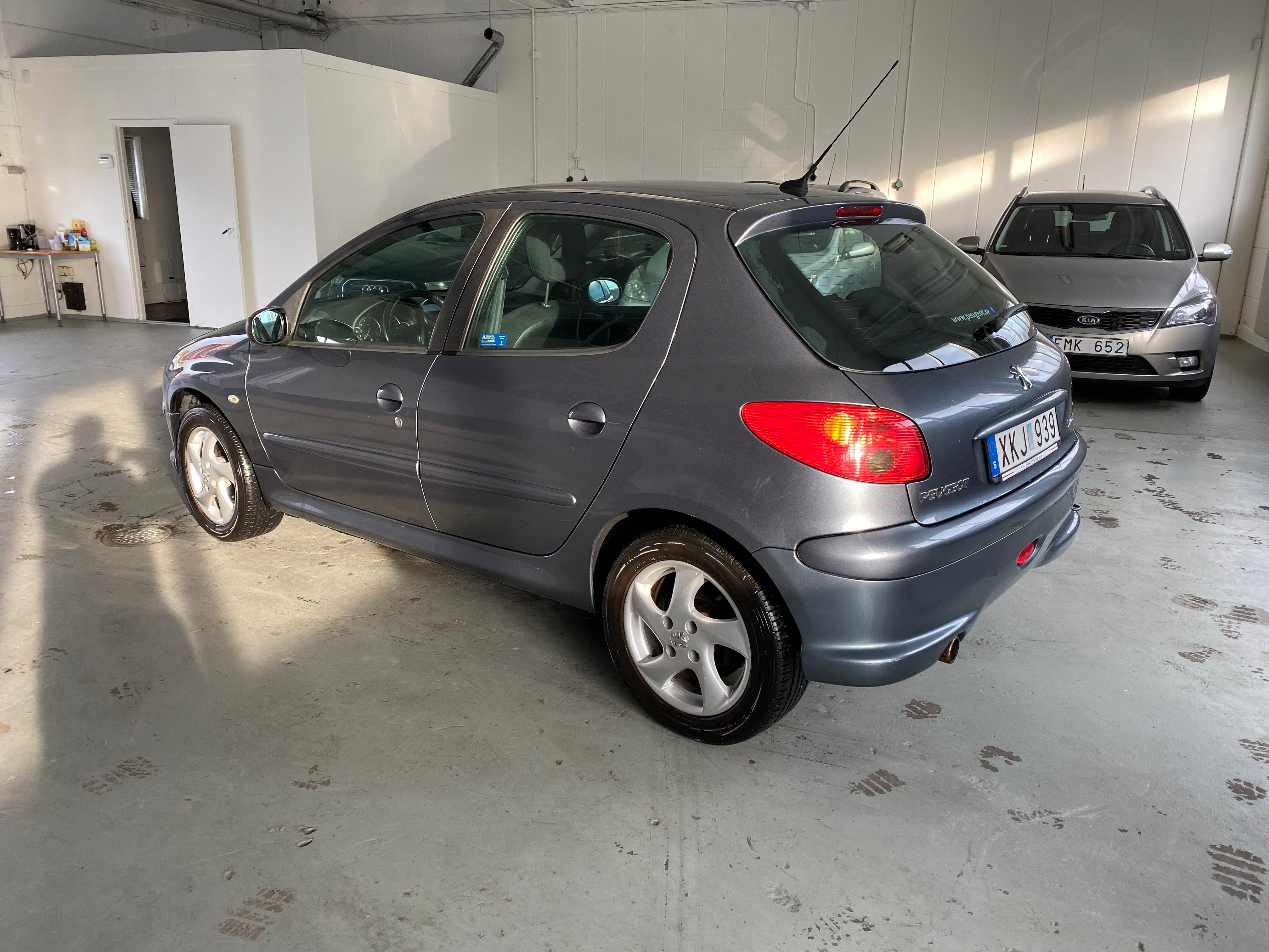 Peugeot 206 5-dörrar 1.6 XS 109hk 2006, kuva 4/41