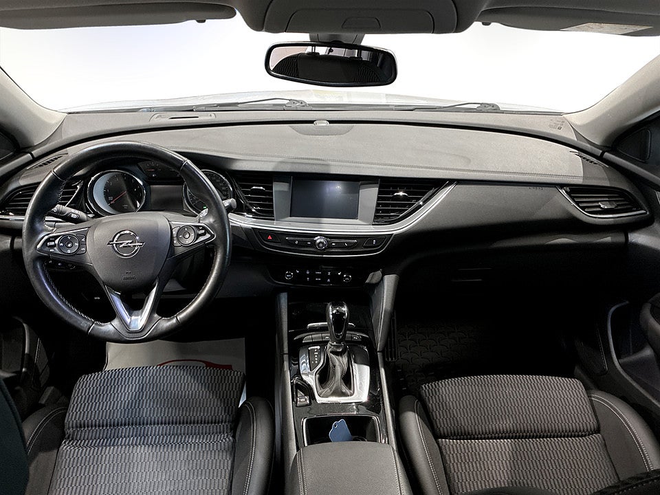 Bild på Opel Insignia Sports Tourer 1.5 Turbo 165hk B-KAMERA RATTVÄRME