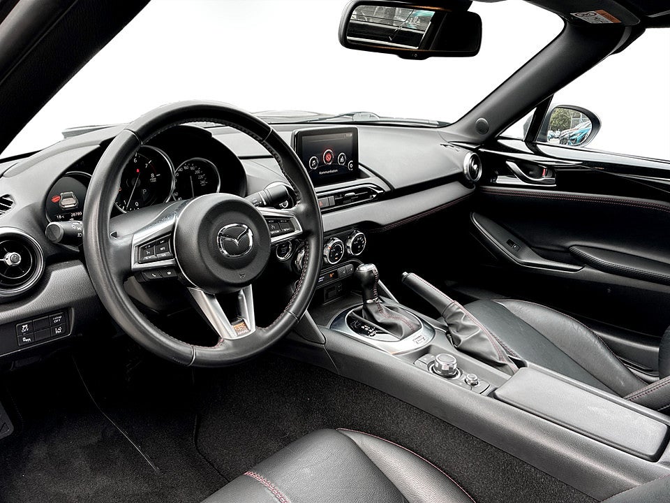 Bild på Mazda MX-5 RF 2.0 SKYACTIV-G 160hk Aut BOSE BACKSENSORER EN ÄGARE