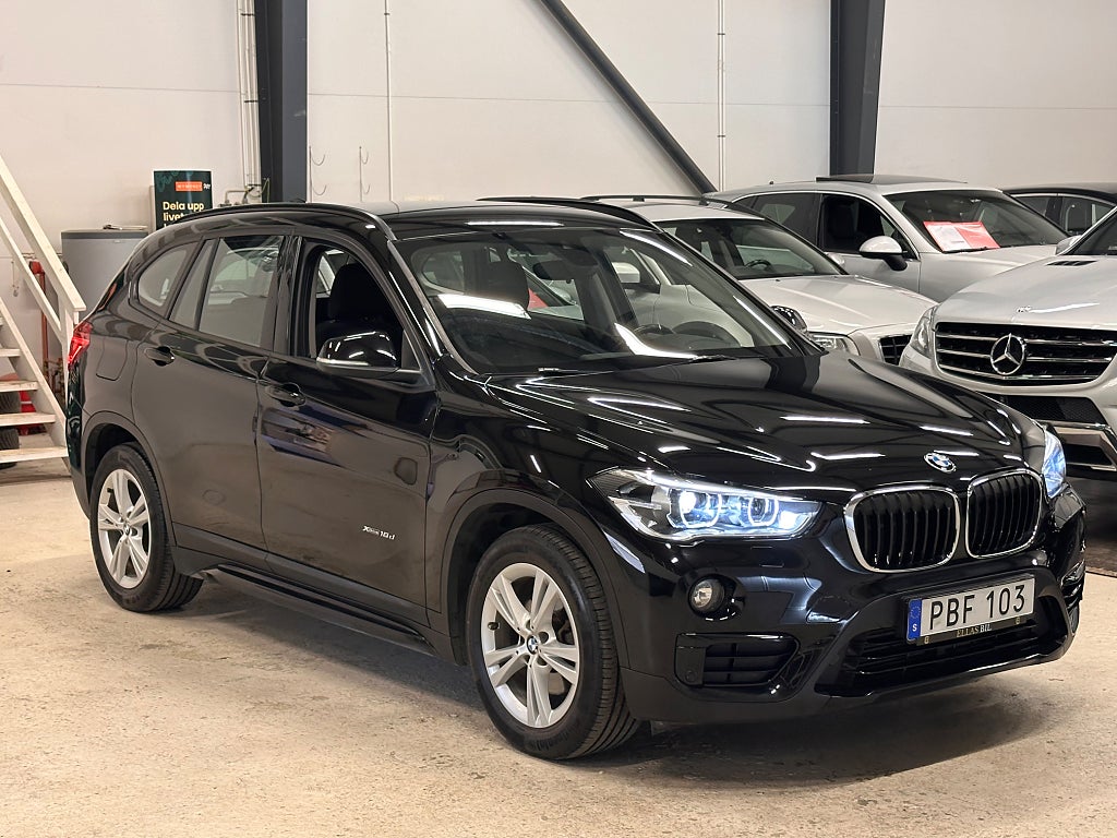 BMW X1 XDRIVE18D 150HK SPORT LINE DRAG KAMERA HIFI PDC 1 ÄGARE
