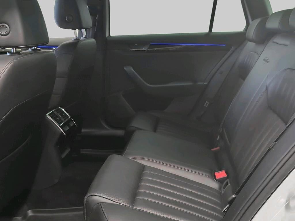 Skoda Superb Combi L&K TDI 190 hk DSG 4x4 Lågskatt Parkv.