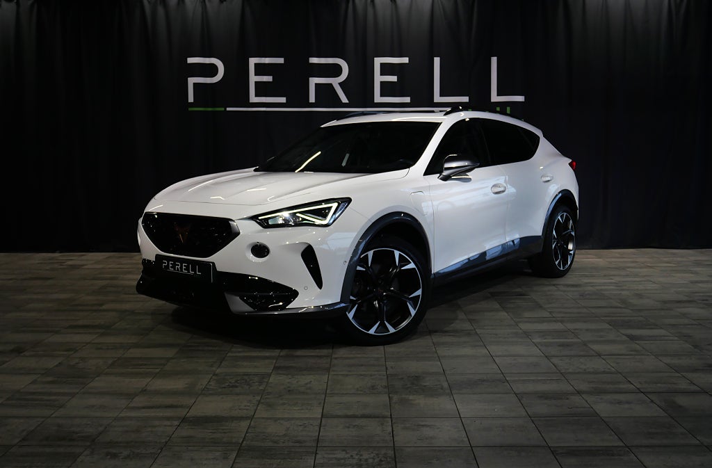 Cupra Formentor VZ e-Hybrid 204hk /Panorama/Läder/Drag/19"LM