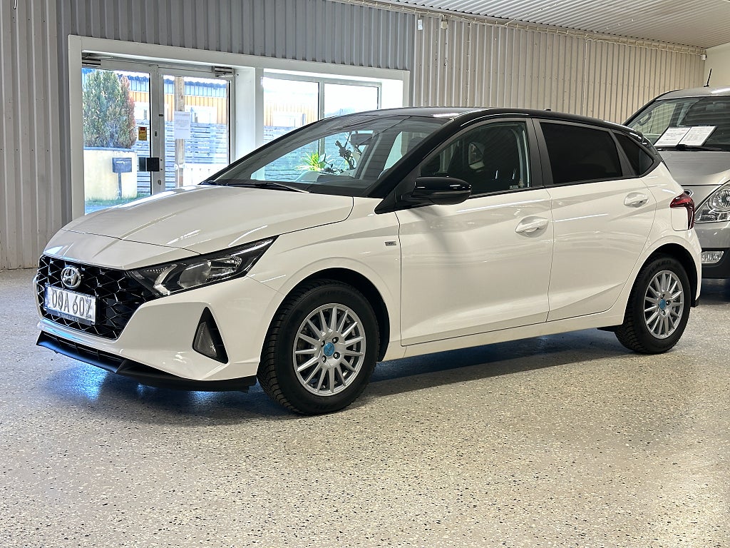 Hyundai i20 1.0 T-GDI DCT Essential Euro 6 ''Nyskick'' Låga mil!