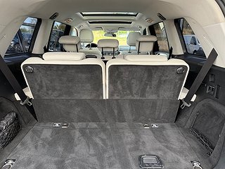 SUV Mercedes-Benz GLS 7 av 17