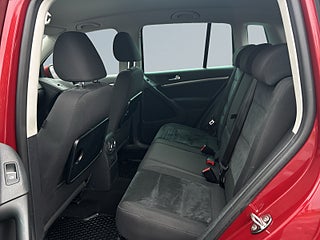 Volkswagen Tiguan 4Motion Sport & Style SoV-Däck/Värmare/Drag – bild 13