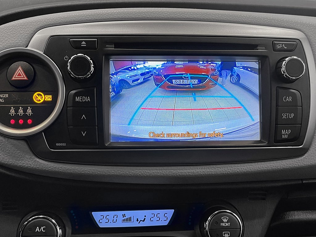 Toyota Yaris 2013 - miniatyr 21