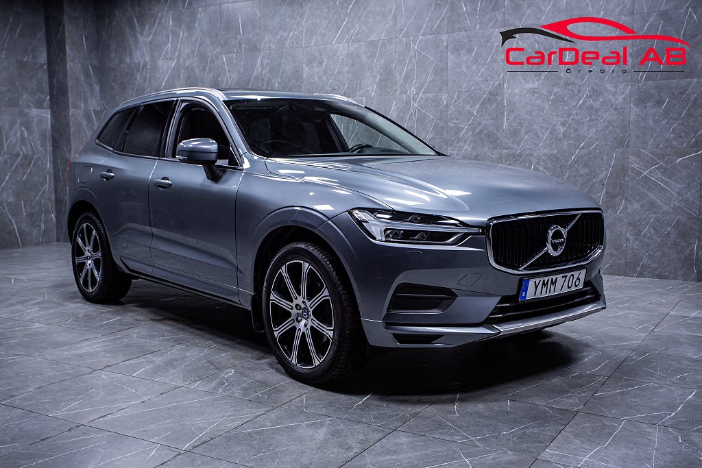 Volvo XC60 D4 Momentum Värmare Pano 360° CarPlay BLIS Skinn Navi