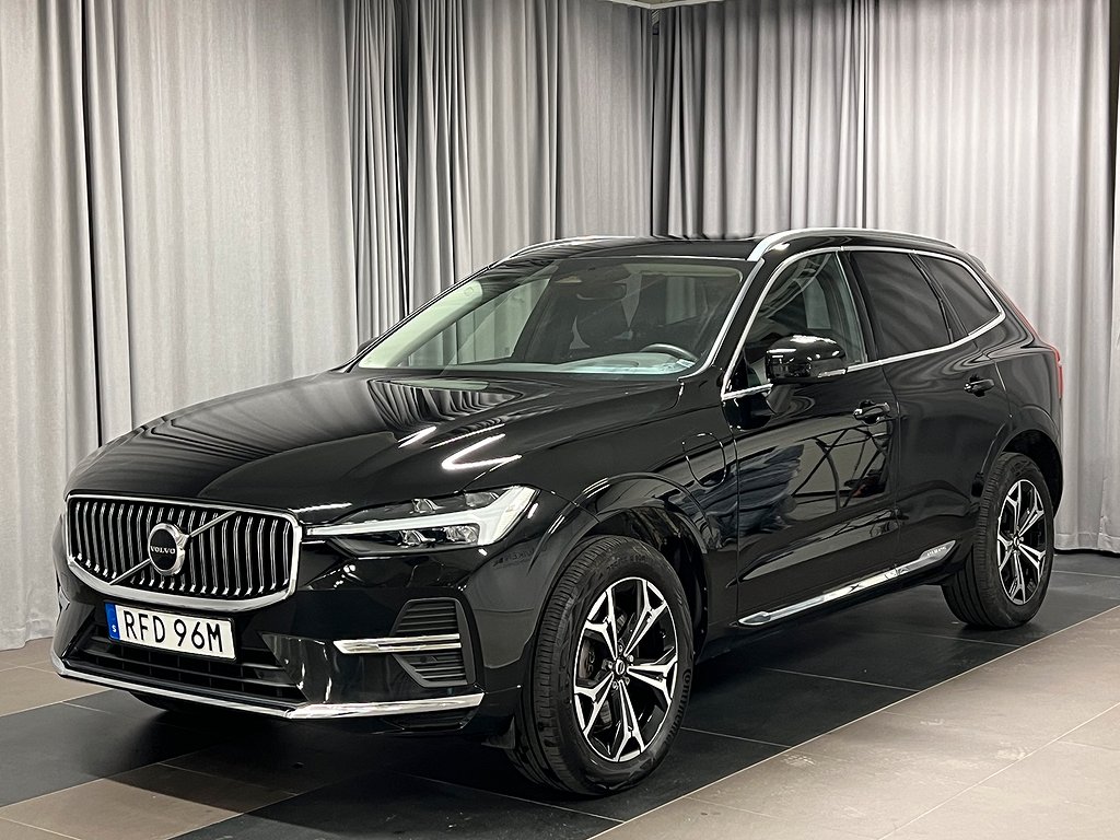 Volvo XC60 Recharge T6 AWD Momentum Drag Panorama H/K Hifi