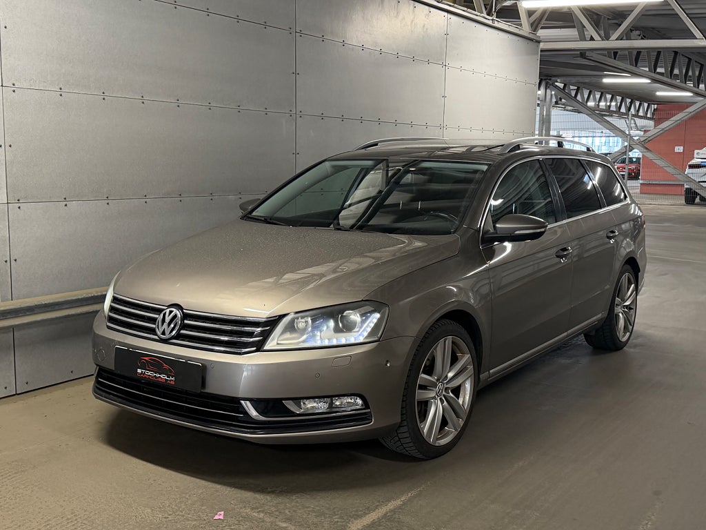 Volkswagen Passat GT | UNIK V6 | Pano | Drag | Backkamera | Comfort/Sport