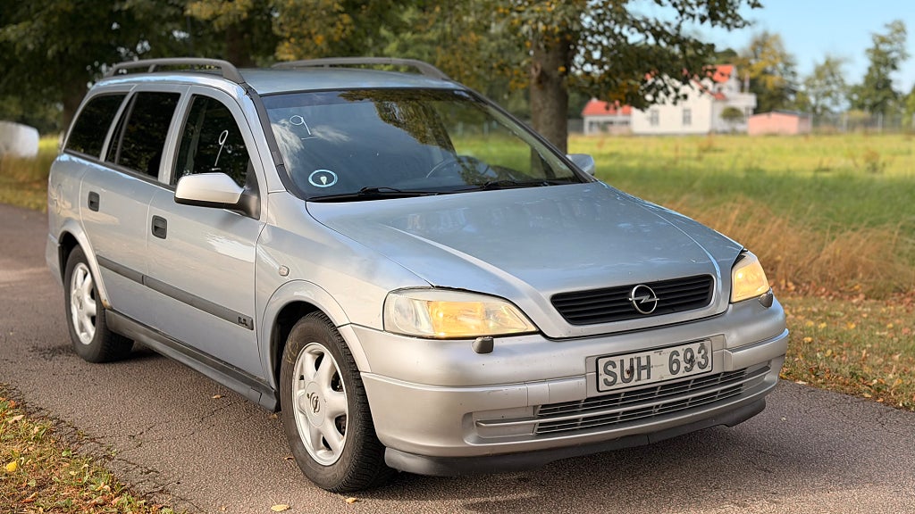 Opel Astra Caravan 1.6, Svensksåld, Ny besiktigad,  Dragkrok. 