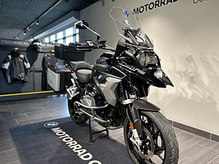 BMW R1250GS / 3,45% ränta/Triple Black / 3 väskor / Endast 1258 mil!