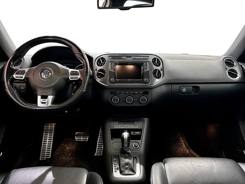 Bild på Volkswagen Tiguan R-Line 2.0 TDI DPF 184hk Aut 4WD B-KAMERA PANO