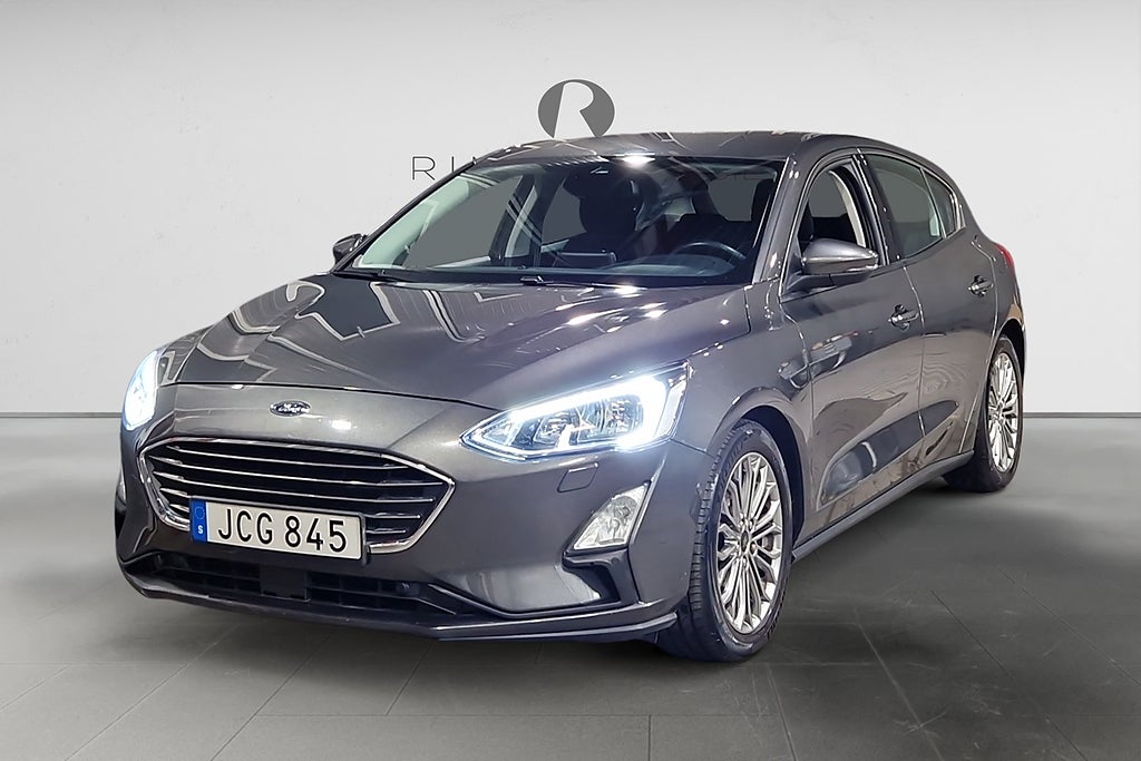 Ford Focus 1.0 EcoBoost 125 HK TITANIUM CARPLAY M&K 5500MIL