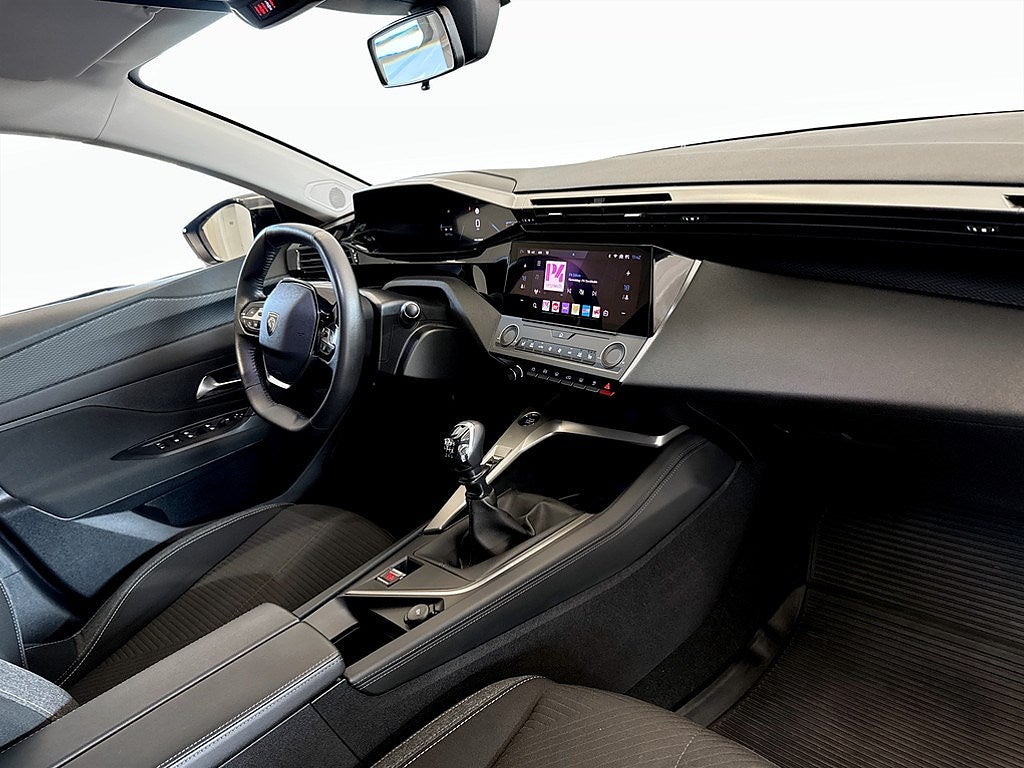 Bild på Peugeot 308 Active 1.2 PT 110hk - CARPLAY, FARTHÅLLARE