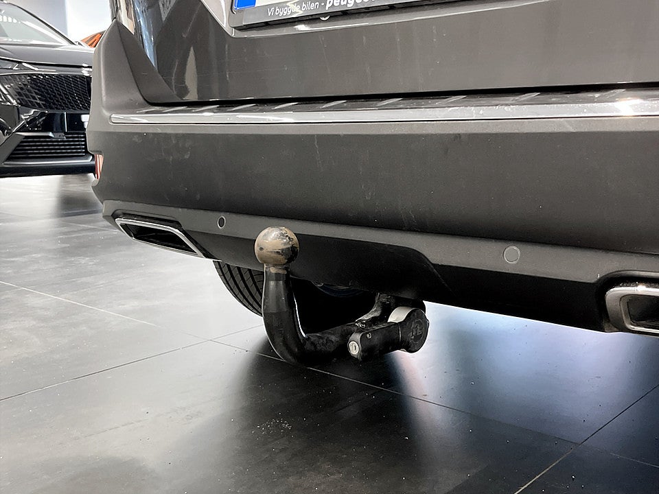 Bild på Peugeot 5008 GT 1.2 PT 130hk Aut B-KAMERA NAVI DRAG