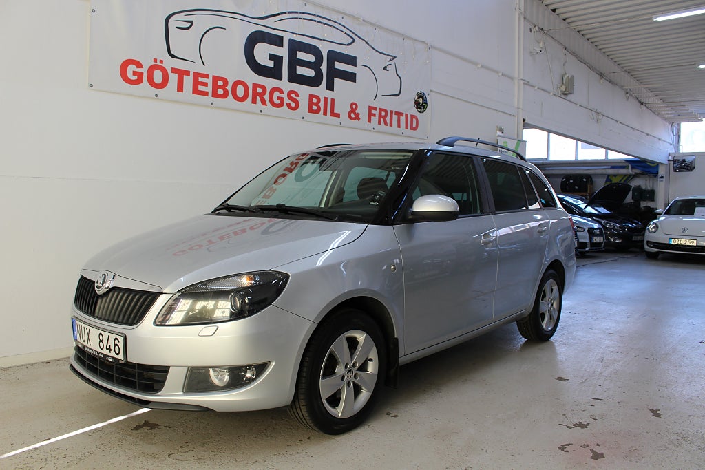Skoda Fabia Kombi 1.2 TSI Ambiente *Årsskatt436kr*