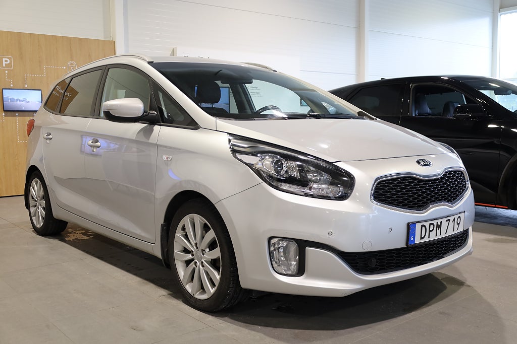 Kia Carens 1.7 CRDi AUT GLS Drag M-Värme 7-Sits Blåtand Rattvärme