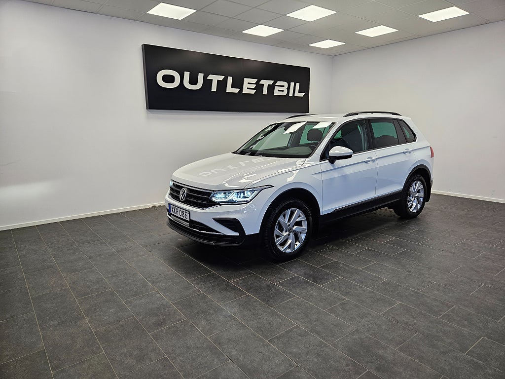 Volkswagen Tiguan 2.0TDI 150hk 4Motion 4x4 Värmare Backkamera Drag MOMS 