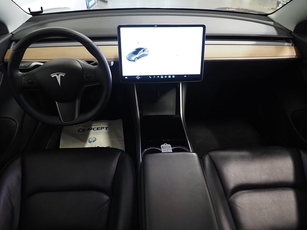 Tesla Model 3 Standard Range Plus Dragkrok Pano Kamera Navi Läder 2019
