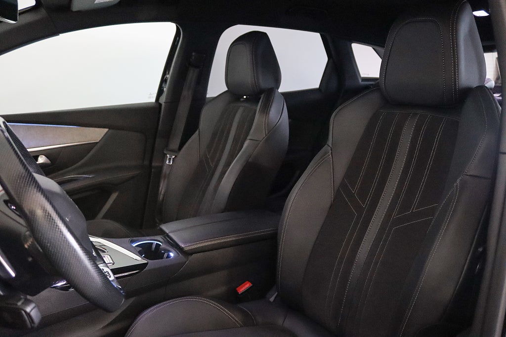 Peugeot 3008 1.5 BlueHDi 130 EAT GT-Paket Navi CarPlay