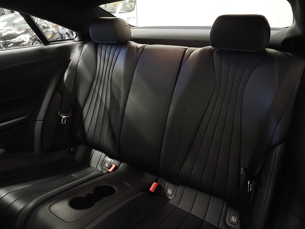 Mercedes-Benz E 200 4MATIC Coupé Aut AMG Burmester Pano Widescreen Navi 2018