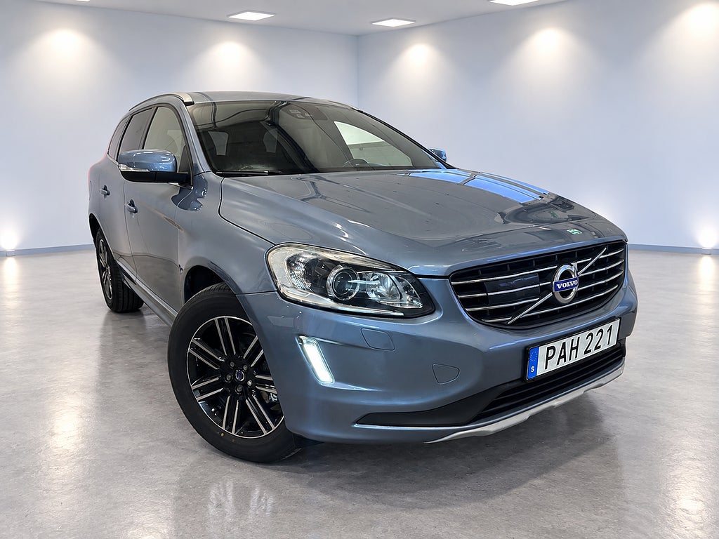 Volvo XC60 D4 AWD Summum  1 Ägare VOC Adaptiv Värmare P-sensorer