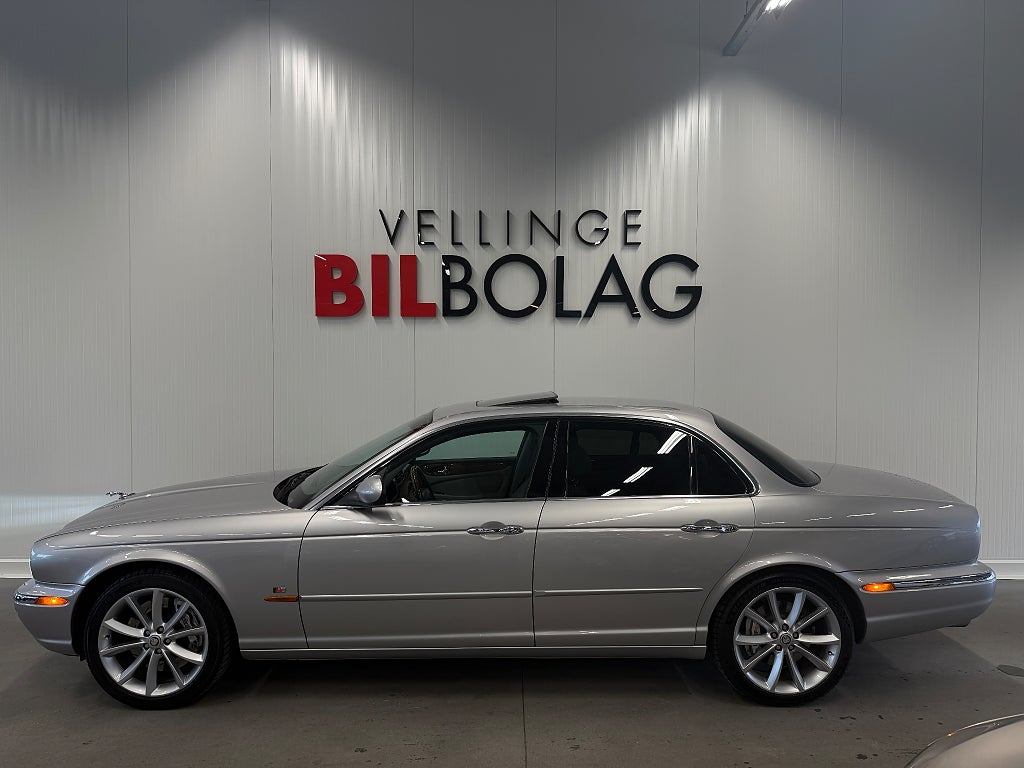 Jaguar XJR Taklucka Skinn Navi Alpine 396hk