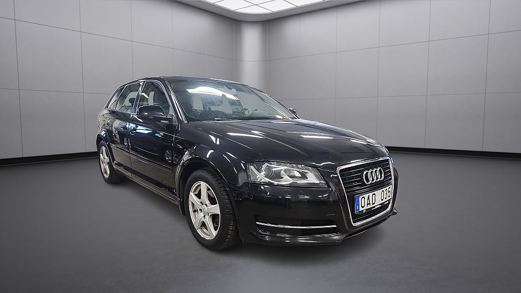 Audi A3 Sportback 2.0 TDI Attraction, Comfort Nykamrem Nyservad