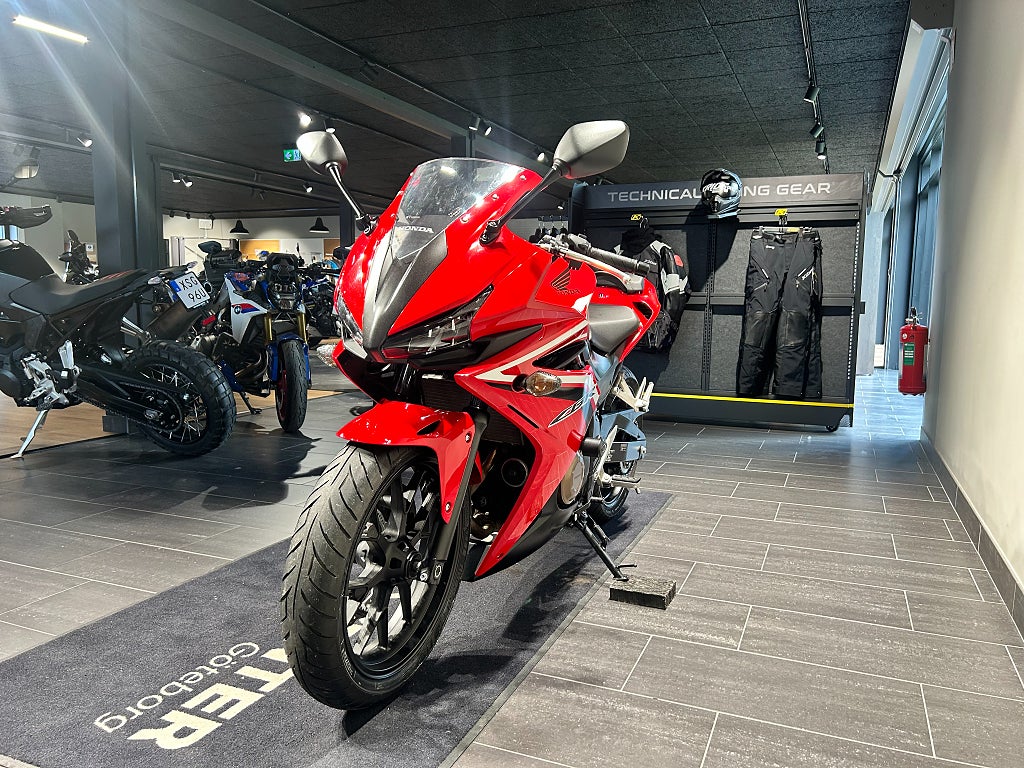 Honda CBR5005 3,45% 1585 mil/Akrapovic/Tail-tidy